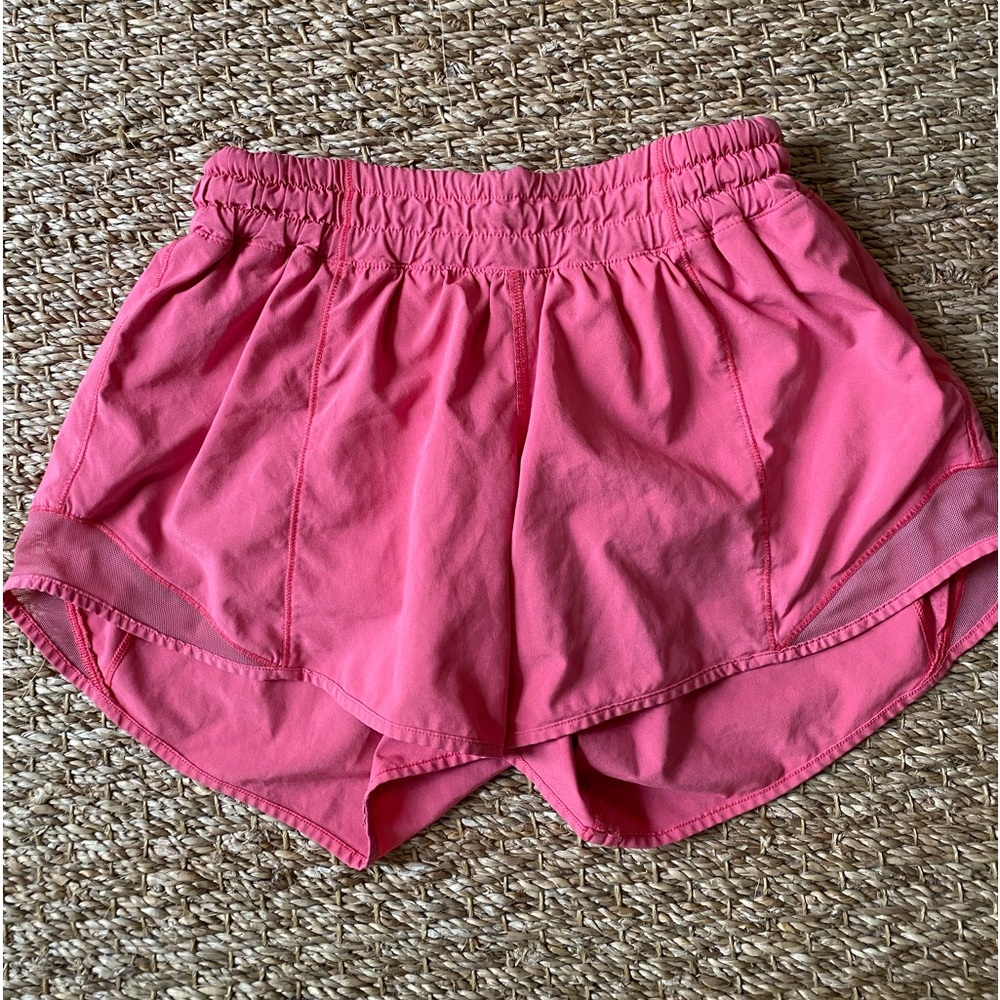 Lululemon 4inch Hotty Hot Shorts